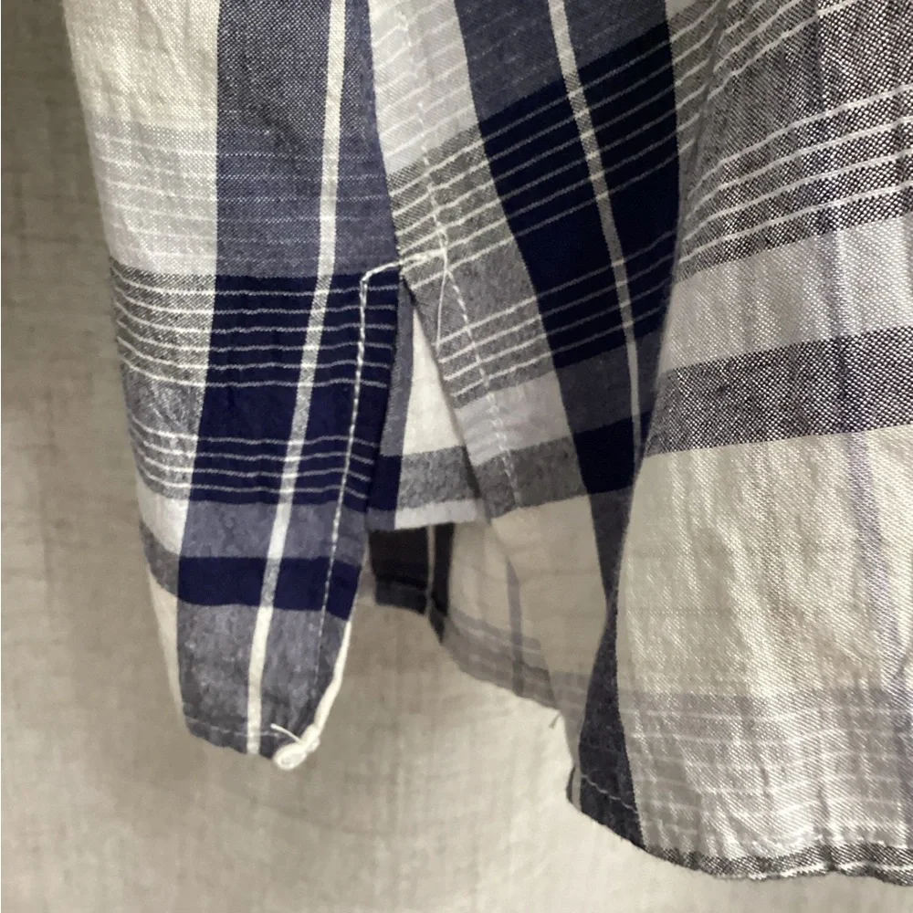 Per Se Blue and White Casual Button Down Shirt - Picture 9 of 9